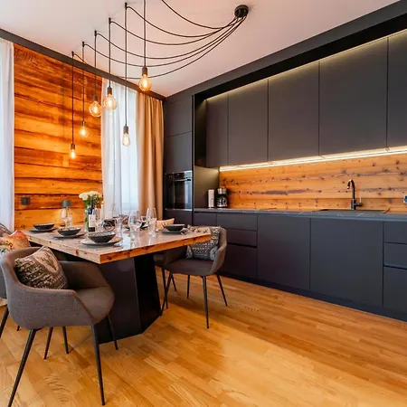 Zirbennest Sonnenalpe A03 * Tröpolach